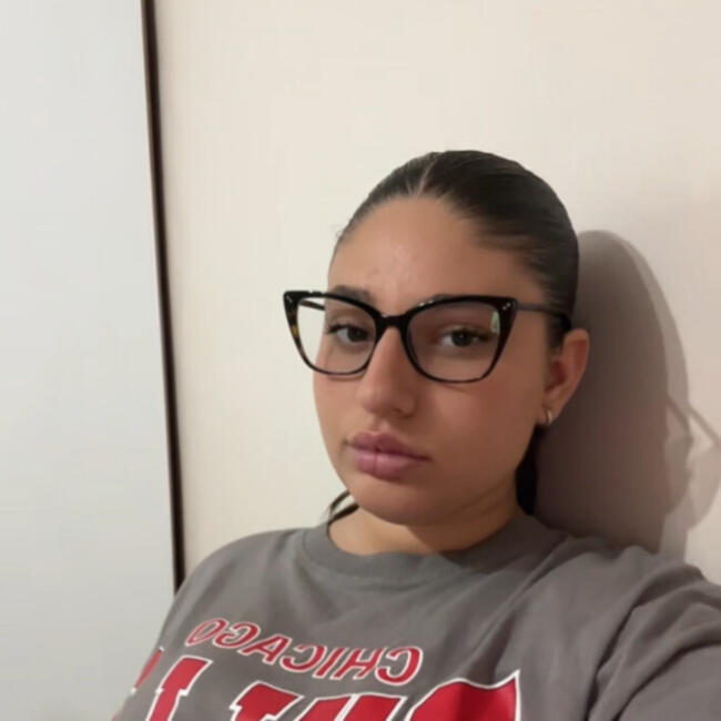 Babysitter in Frattaminore: Angela