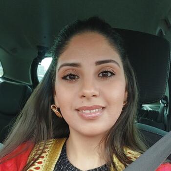 Babysitter in Évry: Yosra