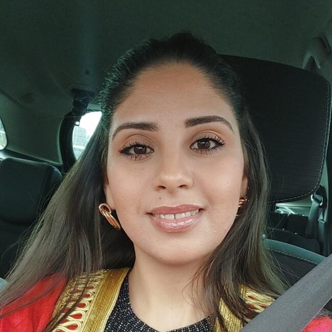 Babysitter in Évry: Yosra