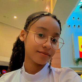 Babysitter in Simões Filho: Samira