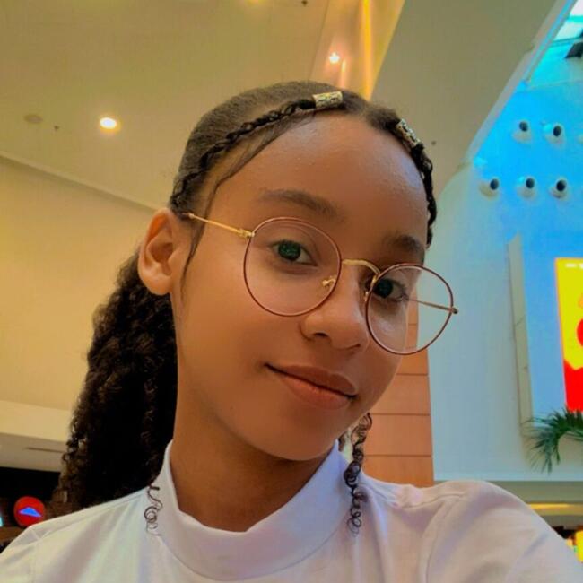 Babysitter in Simões Filho: Samira