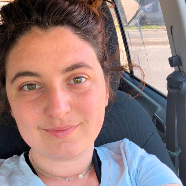 Babysitter in Barrio Las Casuarinas: Melina