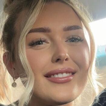 Babysitter in Liverpool: Tia-Mae