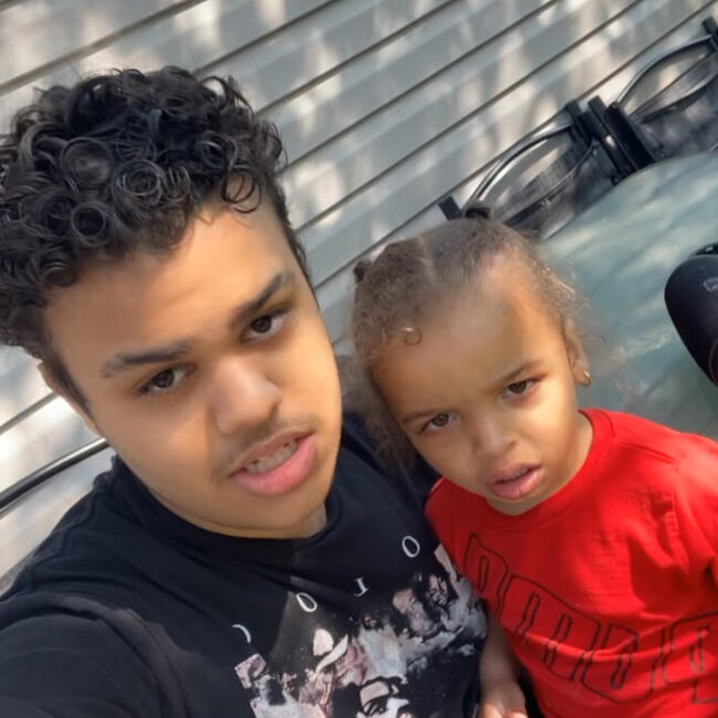 Babysitter in Halifax: Kameron