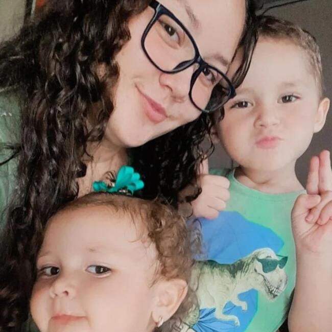 Trabajo para niñera en San Antonio de Tejar: Alexandra
