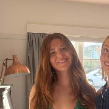 Babysitter in Opossum Bay: Portia