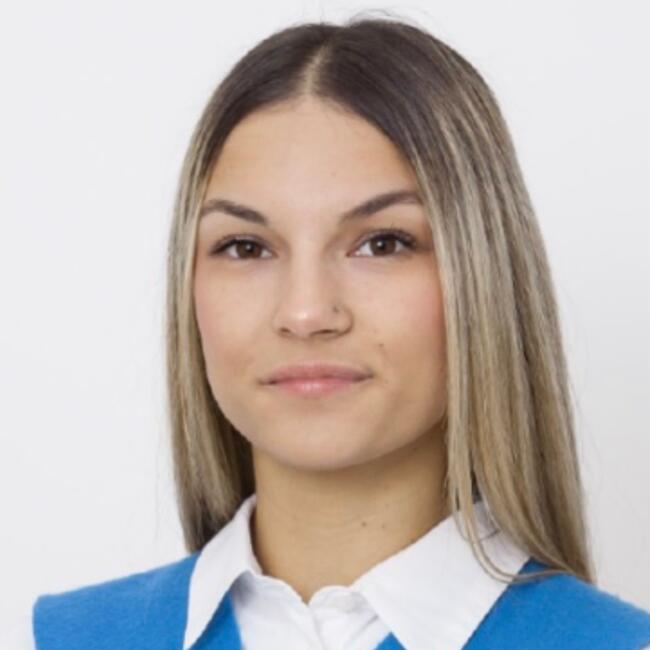 Niñera en Carranque: Davinia