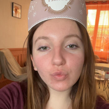 Babysitter in La Barre-en-Ouche: Zoé