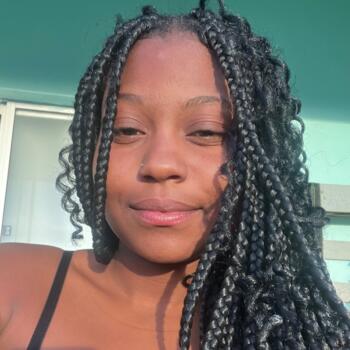 Babá em Juiz de Fora: Yndaya