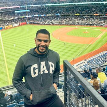 Babysitting job in Pindamonhangaba: babysitting job Guilherme