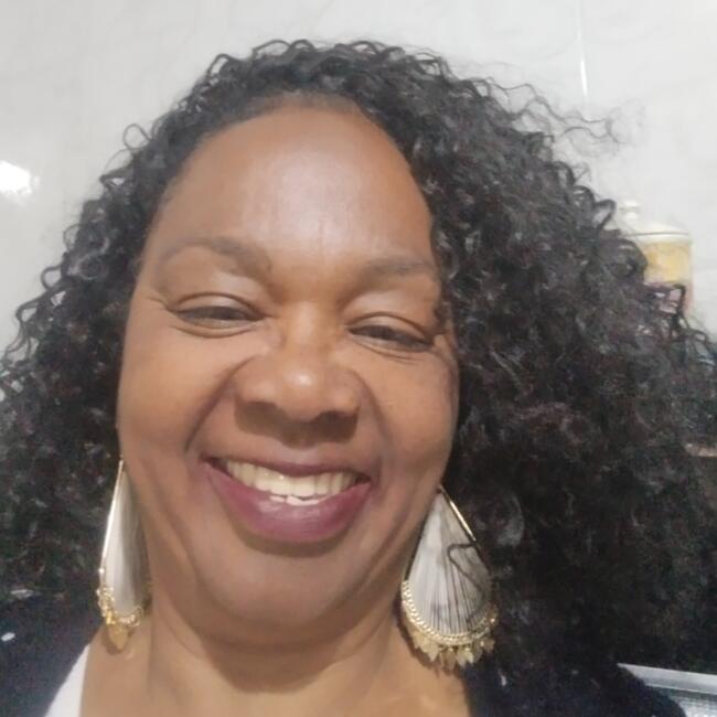 Babá em Embu das Artes: Maria aparecida