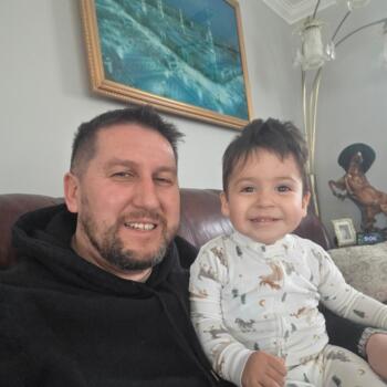 Babysitting job in Des Plaines: babysitting job Rihad-Riki