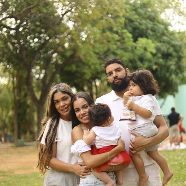 Emprego de babá em Montes Claros: Vitoria