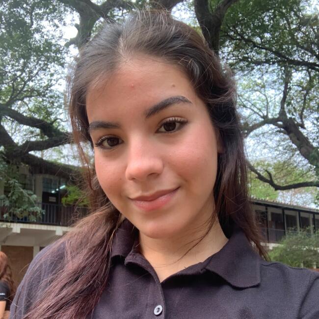 Babysitter in Luque: Iris Paiva