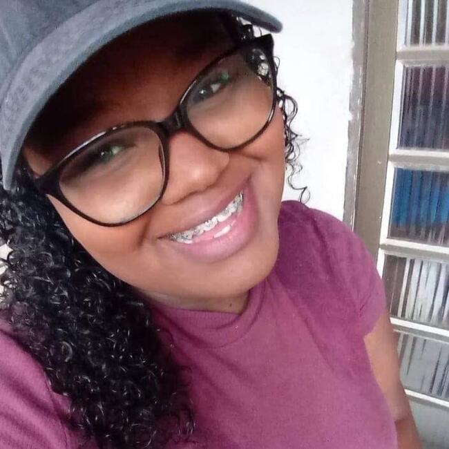 Emprego de babá em Blumenau: Joyce