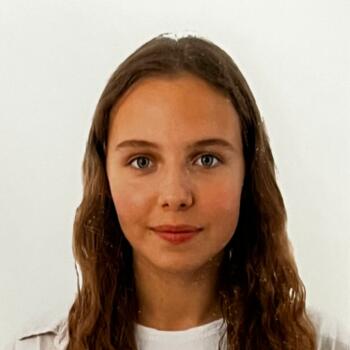 Nanny in Sagunto: Kristina