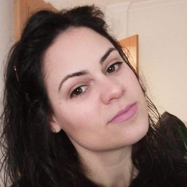 Babysitter in Luxembourg: Ana claudia