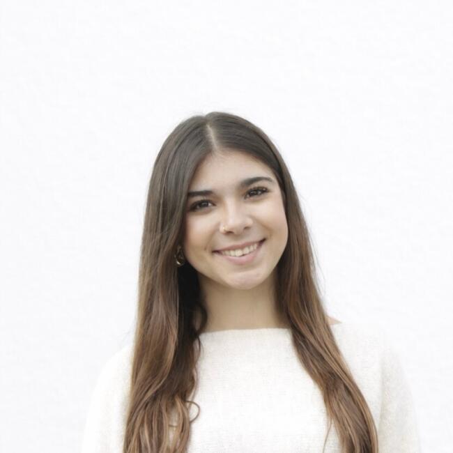 Babysitter in Lisbon: Érica