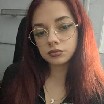 Bonă în Păuliş: Maya