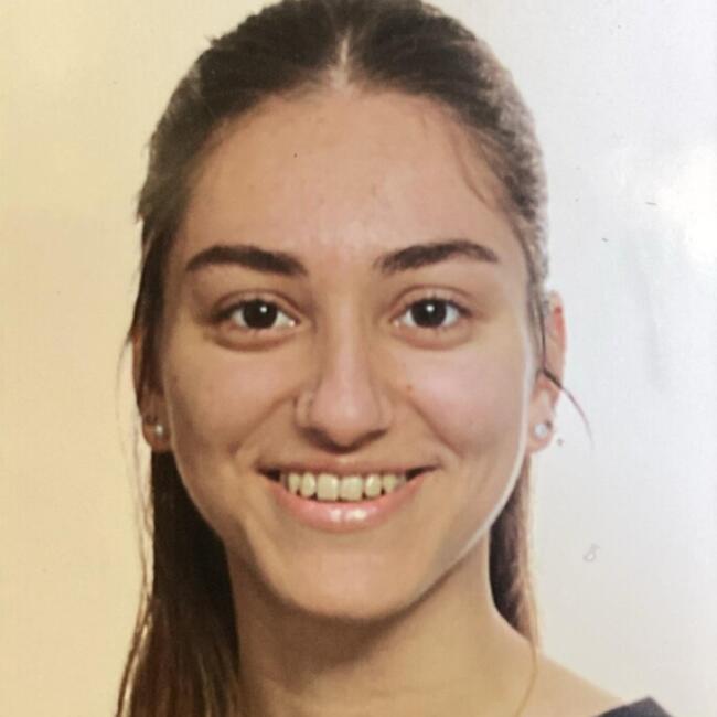 Canguro en Gandía: Clàudia