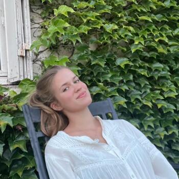 Babysitter Exeter: Isabel