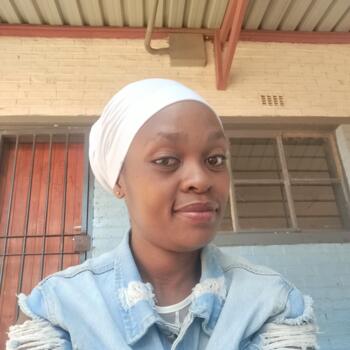 Babysitter in Soweto: Tshepiso