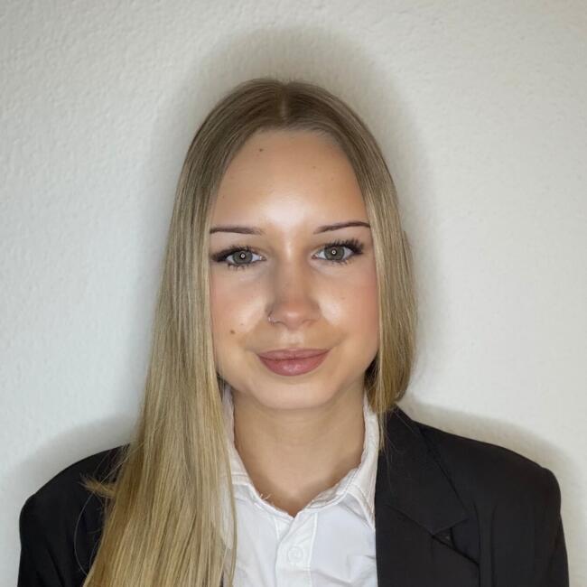 Babysitter in Sins: Svenja