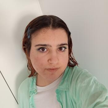 Babysitter in Lisbon: Teresa