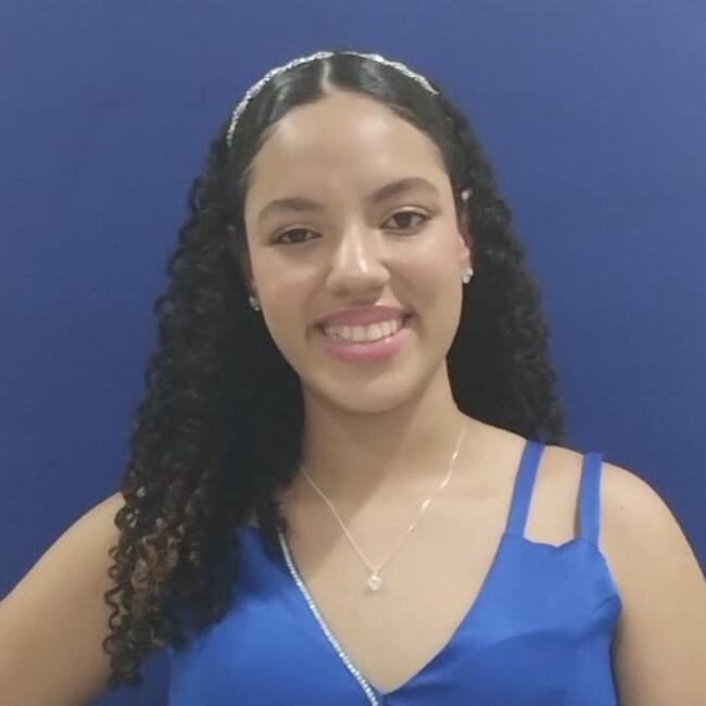 Babysitter in Salvador: Karen