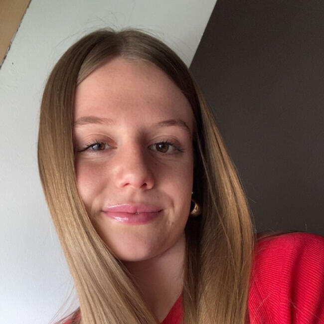 Babysitter in Tintigny: Carla