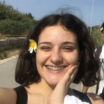 Babysitter em Tavira: Emilia