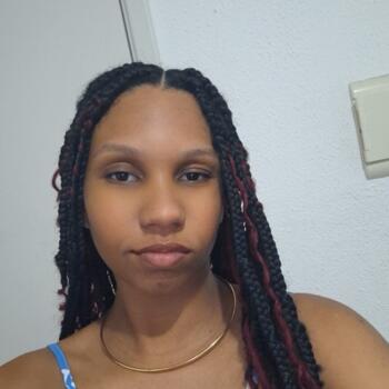 Babysitting job in Nova Iguaçu: babysitting job Júlia