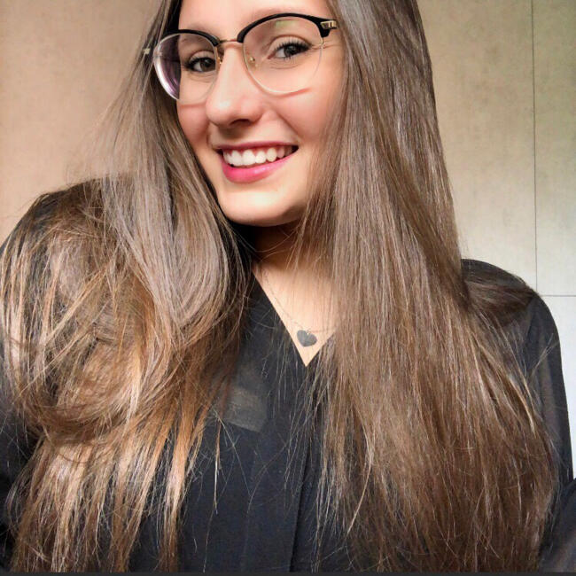 Charleroi 베이비시터: Marie-Gabrielle