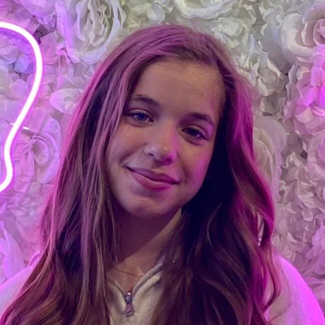 Babysitter in Orly: Nina