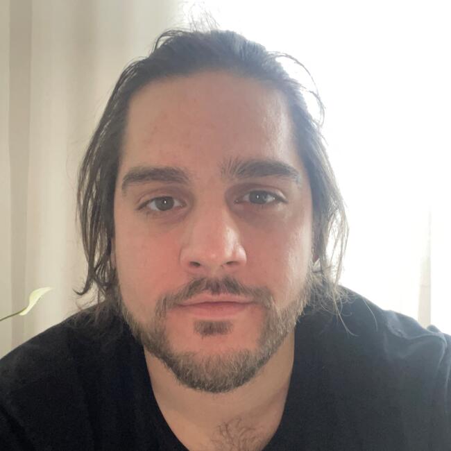Δουλειά για babysitter στην περιοχή Μοντερρέι: Daniel Omar