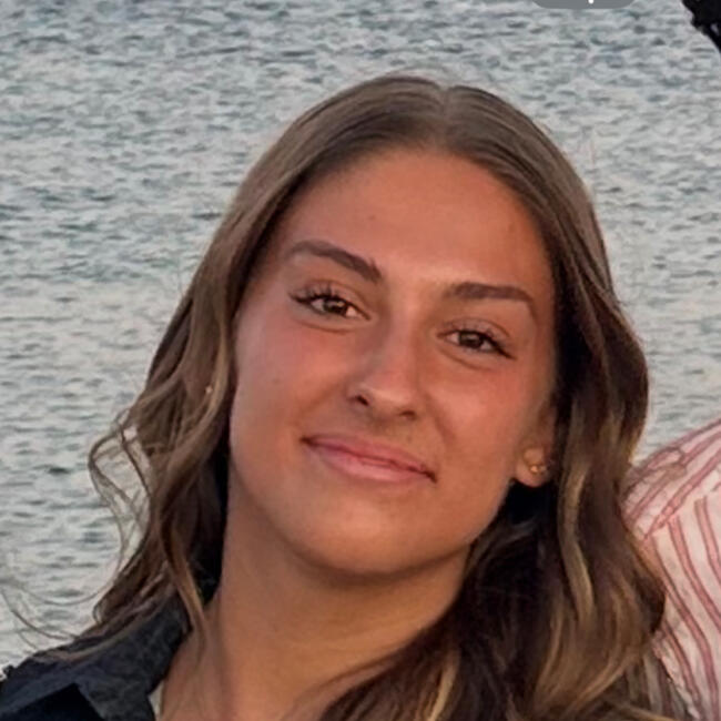 Babysitter in Castelnau-le-Lez: Laura