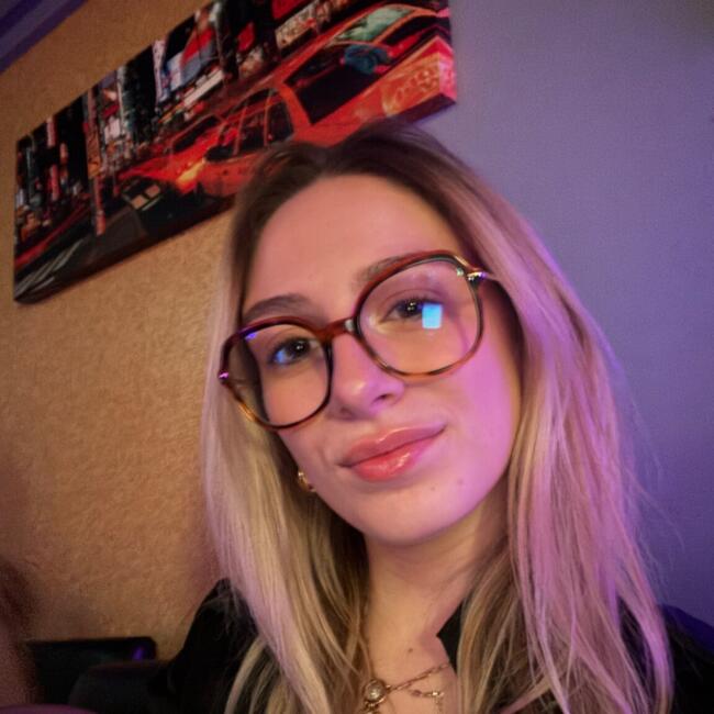 Babysitter in Béziers: Mathilde