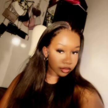 Babysitter in Milton Keynes: Tyah-Mae