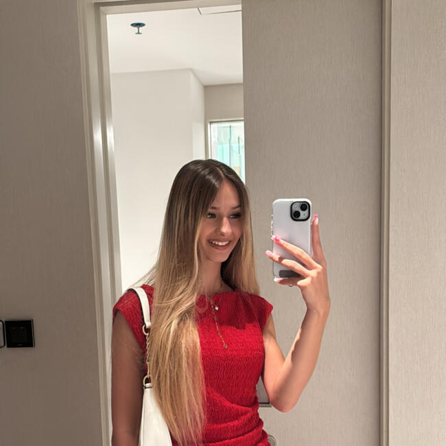 Babysitter in Sainte-Foy-lès-Lyon: Lisa