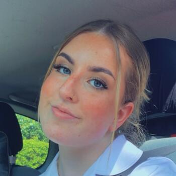 Babysitter in Leicester: Alice