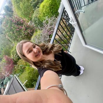 Babysitter in Melbourne: Zia