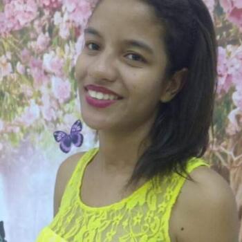 Babysitter in Assis: Beatriz