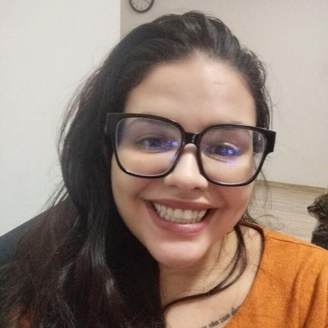 Babysitter in Almirante Tamandaré: Vitória