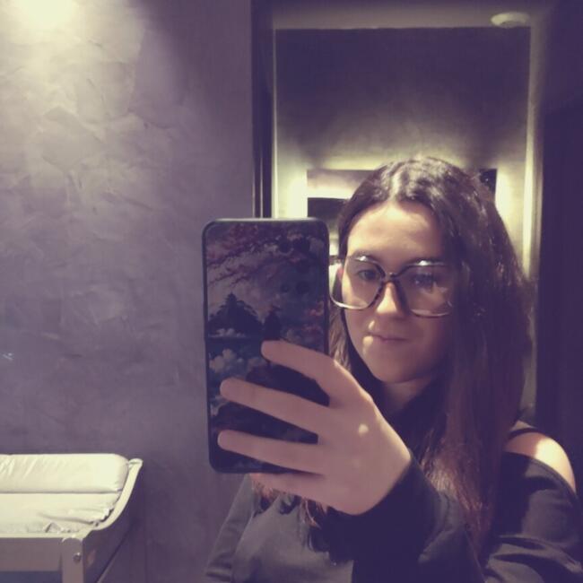 Babysitter in Mérignac: Shannon