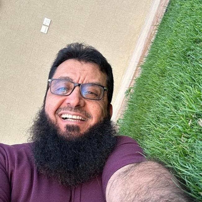 وظيفة جليسة أطفال في الدمام: Vava