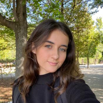 Babysitter Curitiba: Ana Carolina