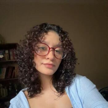 Babysitter in Paulínia: Thayna