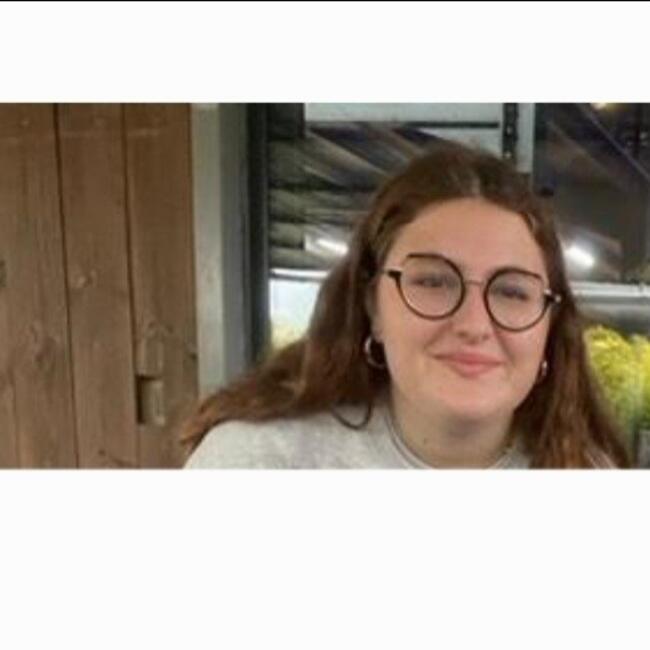 Babysitter in Manosque: Mathilde