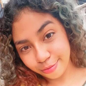 Babysitter in Ananindeua: Dayana