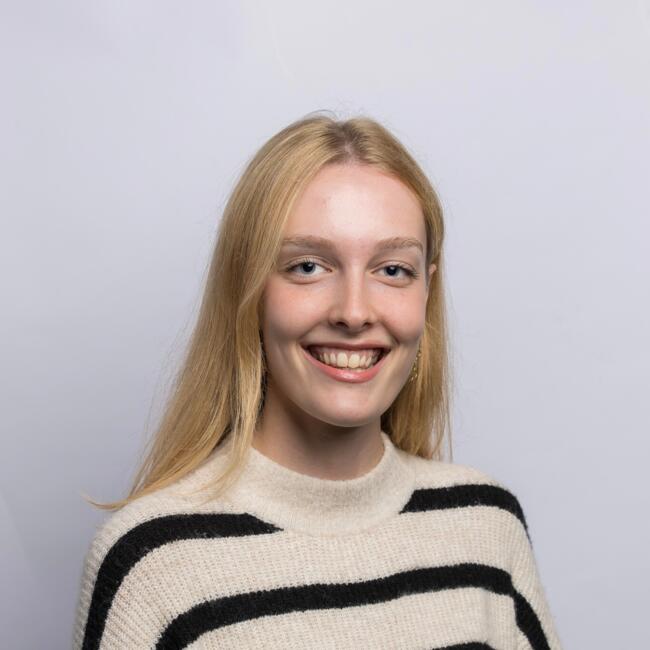 Babysitter in Maassluis: Bloeme